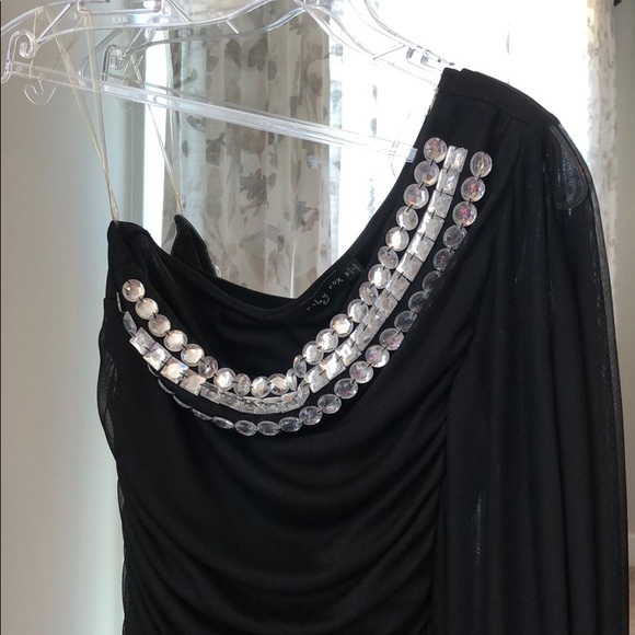 Ruby Rox - Picture 2 of 3